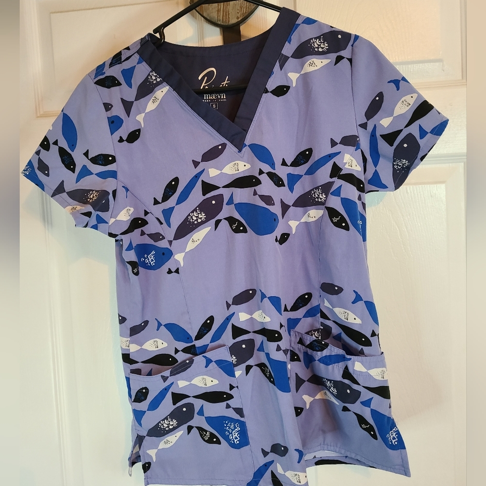 (774) Prints by Maevn Woman's Under the Sea Scrubs, Size:: Small Color: Blue